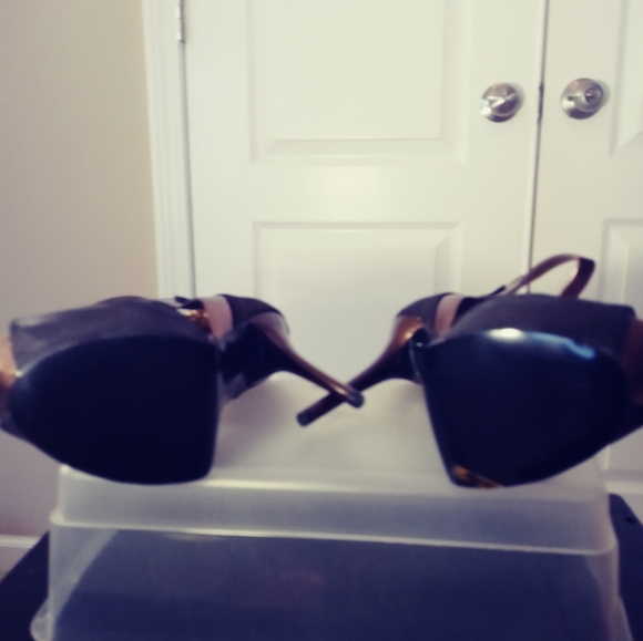 Bakers Women's Bronze Heels - Picture 7 of 16